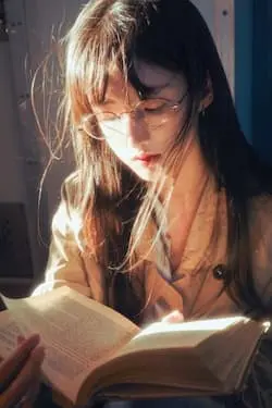 Một Ngôi Sao Sáng Hai Ngôi Sáng Sao